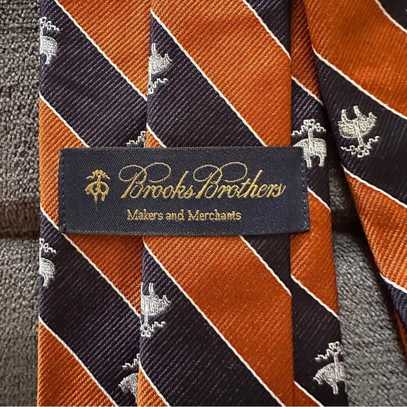 Brooks Brothers Makers and Merchants 100% Silk Tie Orange Striped - Picture 4 of 6